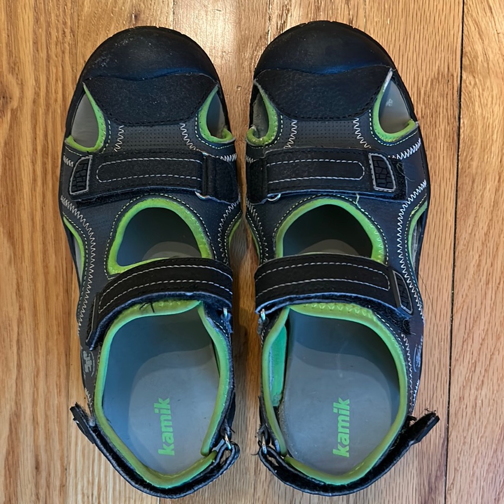 Boys Closed-Toe Sandals